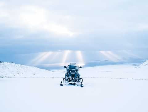 Snowmobile with overview