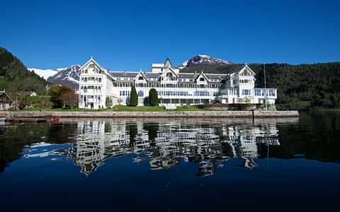 The Kviknes Hotel in Balestrand Oyvind Heen fjords com