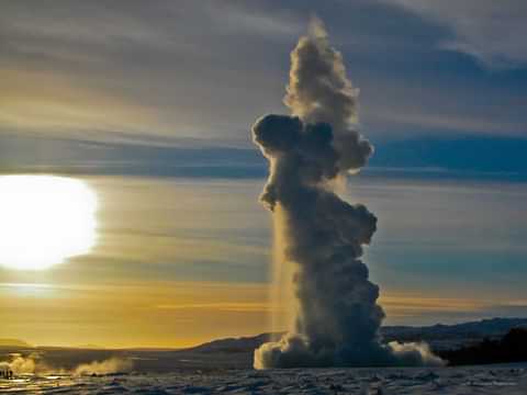 Geysir winter sunset